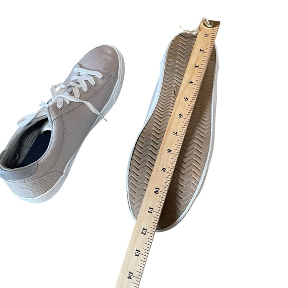 TOMS Men’s sneakers - classic lace-up style-Size 11.5-Great Condition - Picture 7 of 11